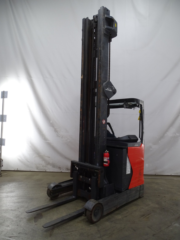 Linde R16HD-01 - Lükandmastiga tõstuk: pilt 1 Linde R16HD-01 - Lükandmastiga tõstuk: pilt 1