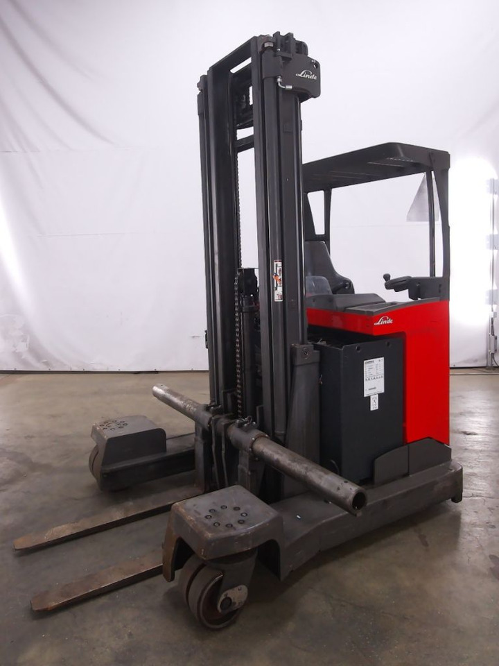 Linde R25F - Lükandmastiga tõstuk: pilt 1 Linde R25F - Lükandmastiga tõstuk: pilt 1