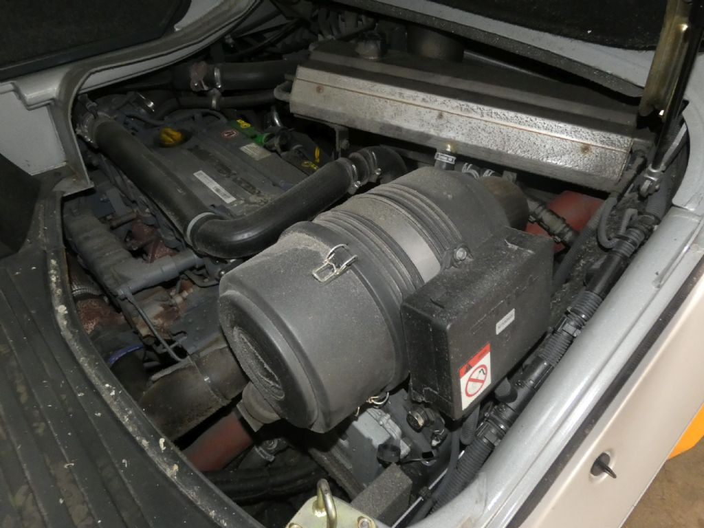 Still RX70-80/900 - Diiseltõstuk: pilt 4 Still RX70-80/900 - Diiseltõstuk: pilt 4