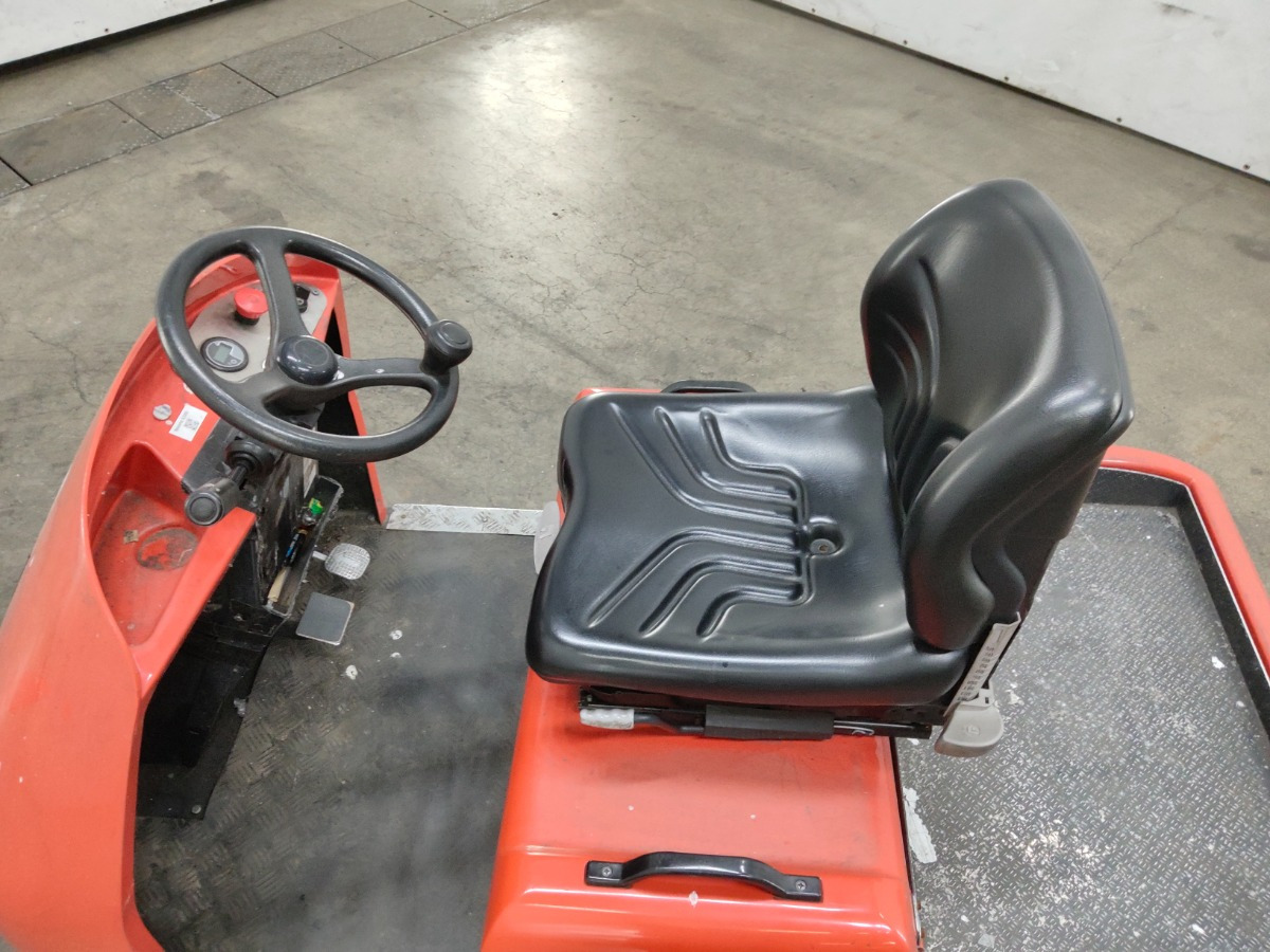Weitere T800 - Puksiirtraktor: pilt 3 Weitere T800 - Puksiirtraktor: pilt 3