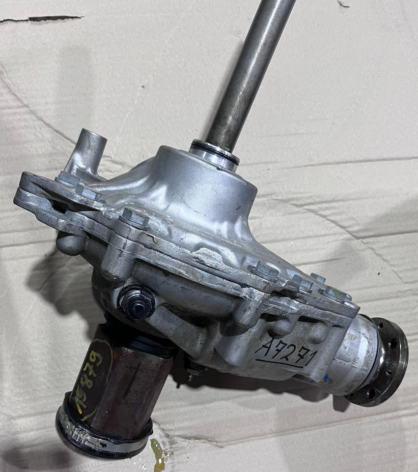 BMW 7558153 FRONT DIFFERENTIAL - Käigukast ja varuosad - Muu seadmestik: pilt 3 BMW 7558153 FRONT DIFFERENTIAL - Käigukast ja varuosad - Muu seadmestik: pilt 3