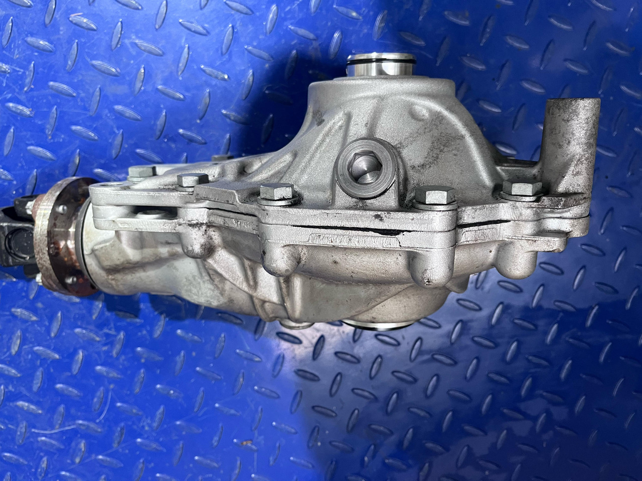 BMW BMW Front Axle Differential 8635870 - Diferentsiaalvarustus: pilt 3 BMW BMW Front Axle Differential 8635870 - Diferentsiaalvarustus: pilt 3