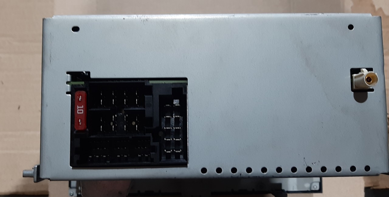 BOSCH / REXROTH Mercedes Actros MP4 CD Player A0004467662 - Kabiin ja interjöör - Veoauto: pilt 2 BOSCH / REXROTH Mercedes Actros MP4 CD Player A0004467662 - Kabiin ja interjöör - Veoauto: pilt 2