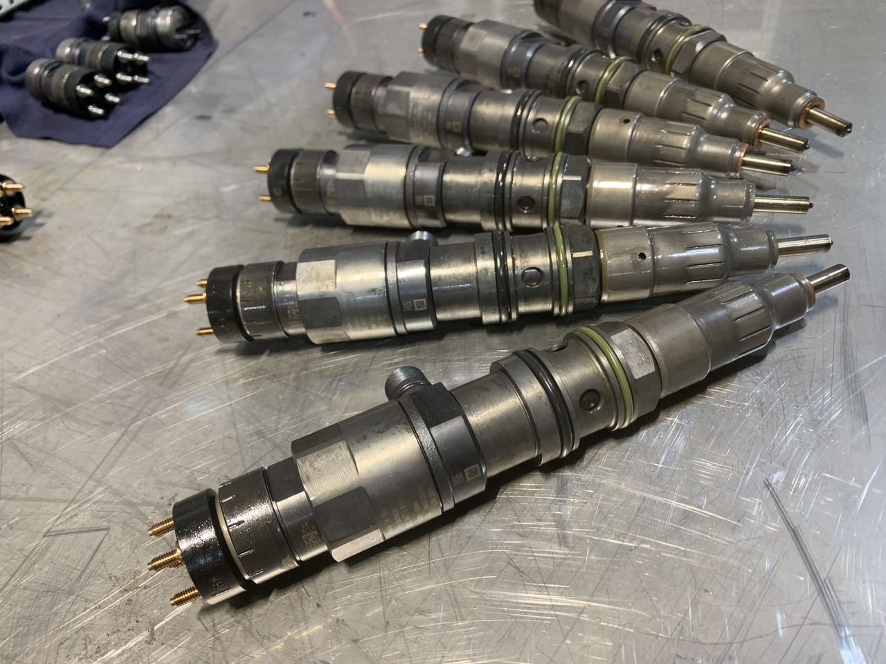 Injectors Detroit Diesel DD15 A4710700887 0445120386 - Sissepritse - Veoauto: pilt 3 Injectors Detroit Diesel DD15 A4710700887 0445120386 - Sissepritse - Veoauto: pilt 3