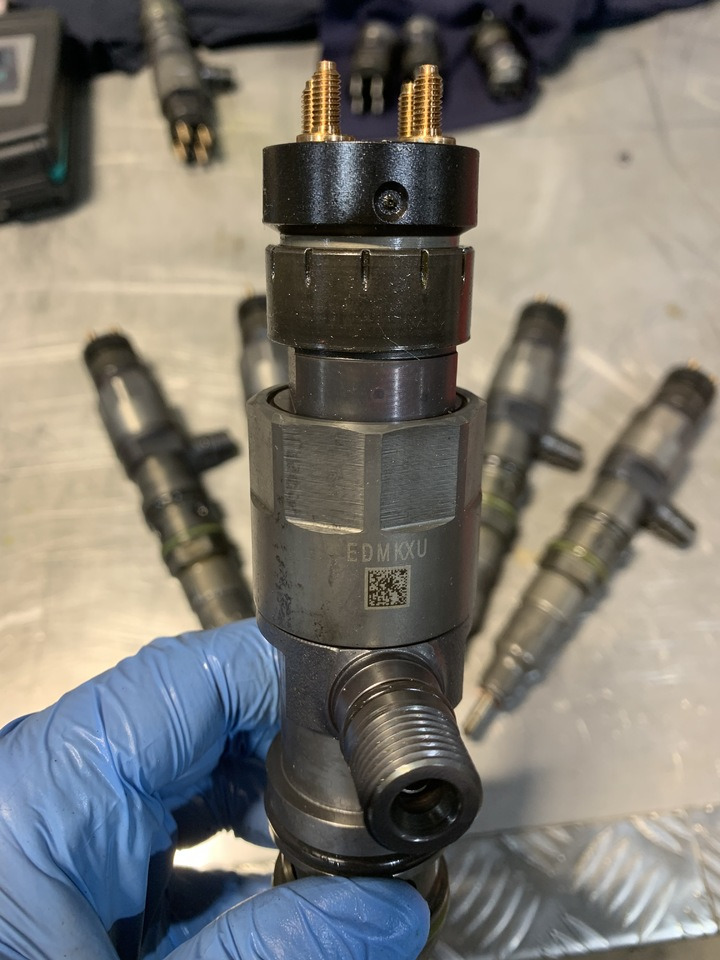 Injectors Detroit Diesel DD15 A4710700887 0445120386 - Sissepritse - Veoauto: pilt 2 Injectors Detroit Diesel DD15 A4710700887 0445120386 - Sissepritse - Veoauto: pilt 2