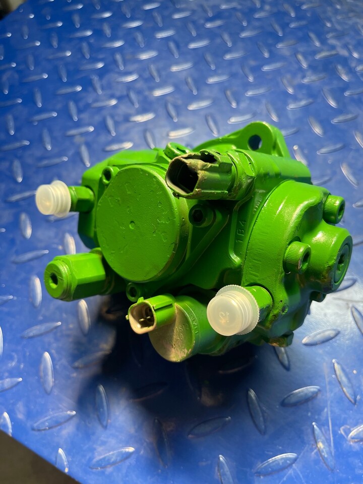 John Deere Injection Pump RE527528 - Kütusepump - Traktor: pilt 4 John Deere Injection Pump RE527528 - Kütusepump - Traktor: pilt 4