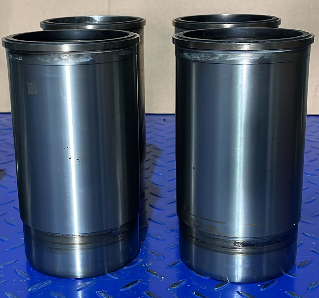 John Deere SET PISTON SI CAMASA JOHN DEERE RE500608 - Mootor ja varuosad: pilt 3 John Deere SET PISTON SI CAMASA JOHN DEERE RE500608 - Mootor ja varuosad: pilt 3