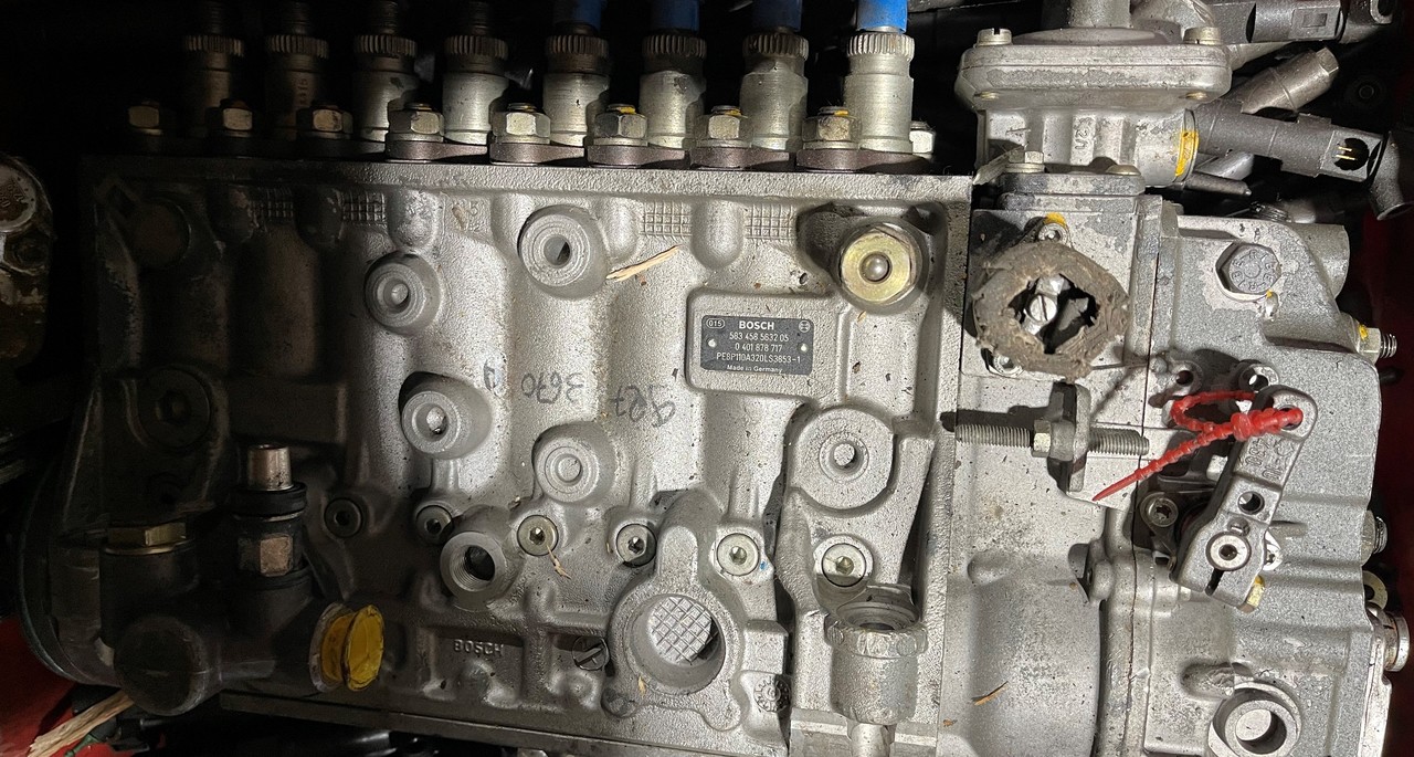 Liebherr Injection Pump 0401878717 - Kütusepump - Ehitusmasinad: pilt 2 Liebherr Injection Pump 0401878717 - Kütusepump - Ehitusmasinad: pilt 2