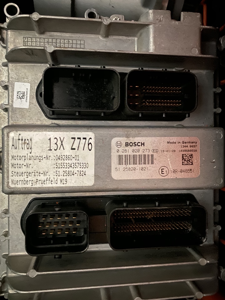 MAN TGX Euro 6 ECU 12.4L - Mootori juhtimisseade - Veoauto: pilt 1 MAN TGX Euro 6 ECU 12.4L - Mootori juhtimisseade - Veoauto: pilt 1