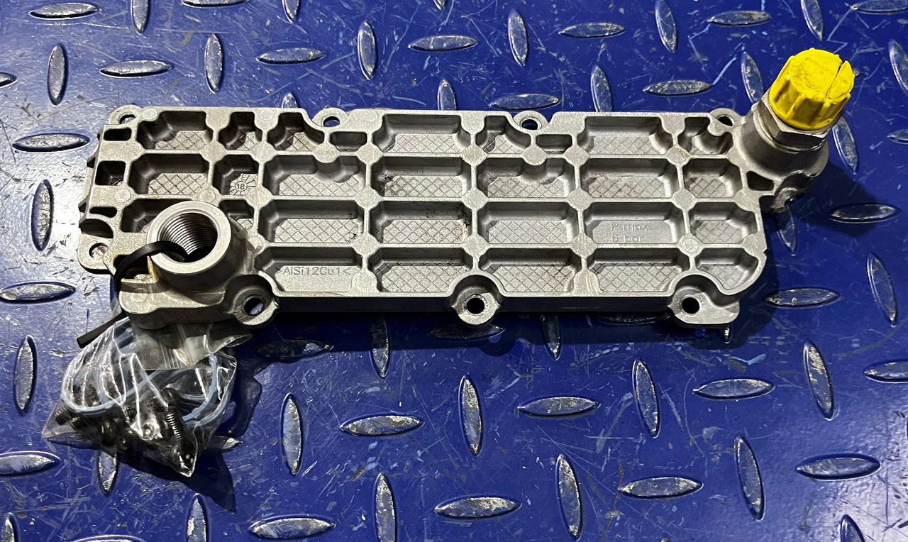 MERCEDES-BENZ Radiator ECU - Mootori juhtimisseade: pilt 1 MERCEDES-BENZ Radiator ECU - Mootori juhtimisseade: pilt 1