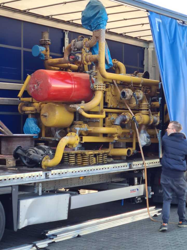 MTU Diesel Electric Generator 1500 kVA - Mootor ja varuosad - Lisaseade: pilt 4 MTU Diesel Electric Generator 1500 kVA - Mootor ja varuosad - Lisaseade: pilt 4