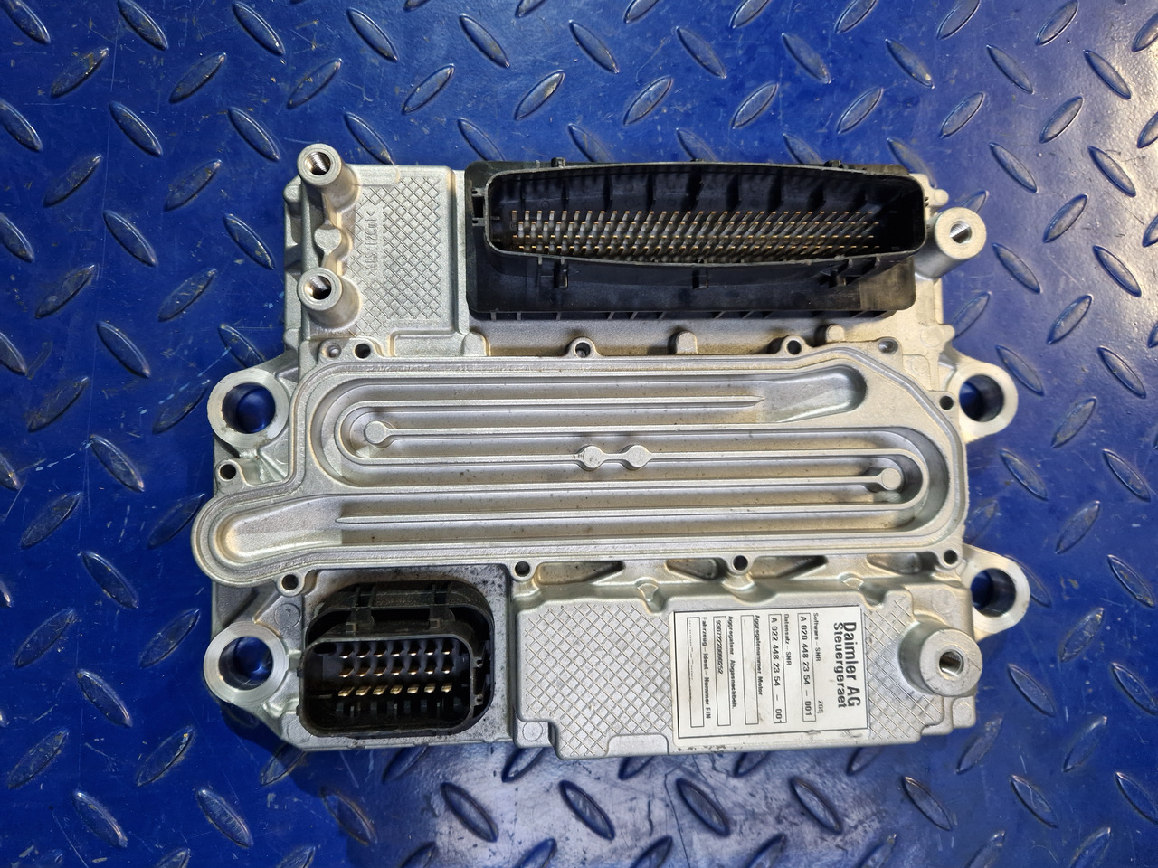 Mercedes Actros MP4 Atego Antos ACM2.1 A004466754 - Mootori juhtimisseade - Veoauto: pilt 3 Mercedes Actros MP4 Atego Antos ACM2.1 A004466754 - Mootori juhtimisseade - Veoauto: pilt 3