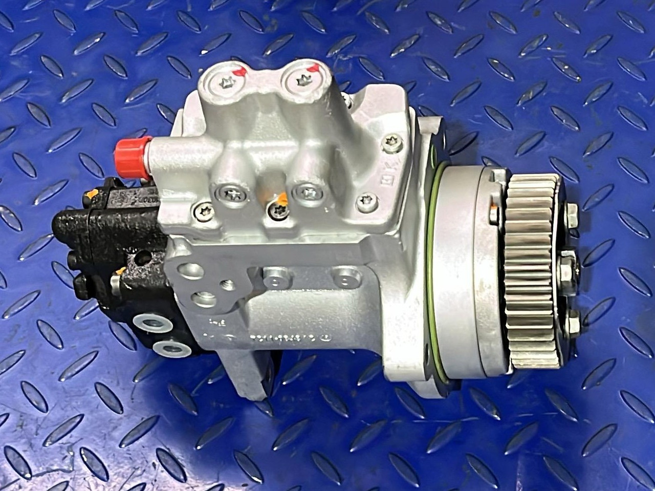 Mercedes Atego OM934 Euro 6 High Pressure Pump OM934 - Kütusepump - Veoauto: pilt 1 Mercedes Atego OM934 Euro 6 High Pressure Pump OM934 - Kütusepump - Veoauto: pilt 1