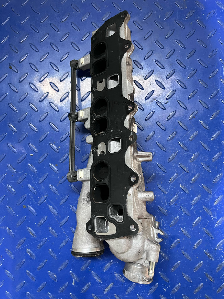 Mercedes Benz A642090 8337 / 7737 - Väljalaskekollektor: pilt 3 Mercedes Benz A642090 8337 / 7737 - Väljalaskekollektor: pilt 3