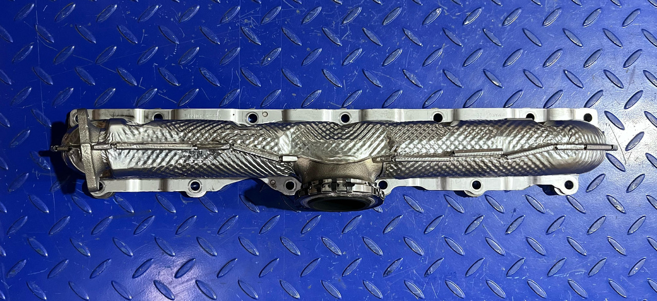 Mercedes Benz A6561407900 OM656 - Väljalaskekollektor: pilt 1 Mercedes Benz A6561407900 OM656 - Väljalaskekollektor: pilt 1
