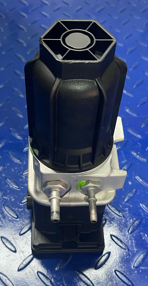 Mercedes Benz Actros, Axor, Arocs, Atego Adblue Pump Euro 6 - Väljalaskesüsteem - Veoauto: pilt 3 Mercedes Benz Actros, Axor, Arocs, Atego Adblue Pump Euro 6 - Väljalaskesüsteem - Veoauto: pilt 3