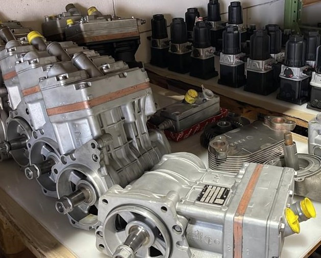 Mercedes Benz Air Compressor A0011306415 Reconditioned - Õhkpidur - Muu seadmestik: pilt 3 Mercedes Benz Air Compressor A0011306415 Reconditioned - Õhkpidur - Muu seadmestik: pilt 3