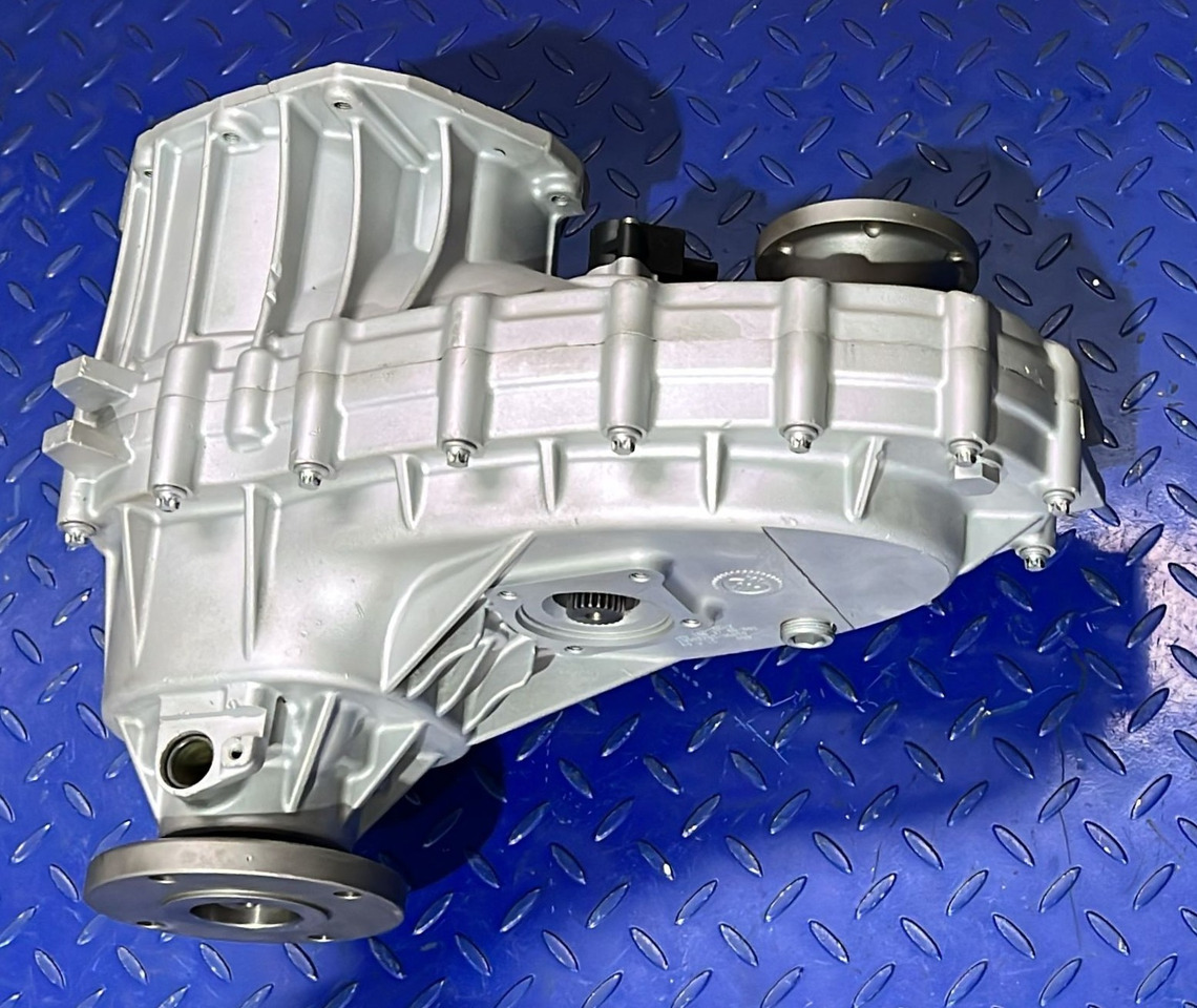 Mercedes Benz Sprinter W906 Transfer Case A9062803700 - Jõuülekanne: pilt 1 Mercedes Benz Sprinter W906 Transfer Case A9062803700 - Jõuülekanne: pilt 1