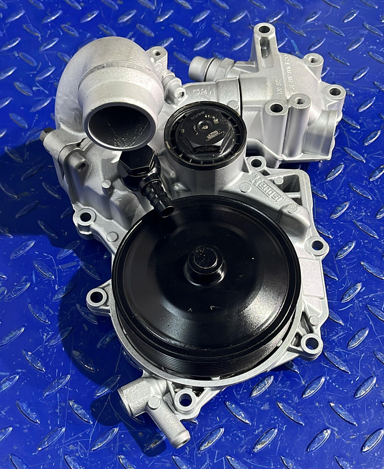 Mercedes Benz Waterpump Atego OM936 - Jahutusvedeliku pump: pilt 3 Mercedes Benz Waterpump Atego OM936 - Jahutusvedeliku pump: pilt 3