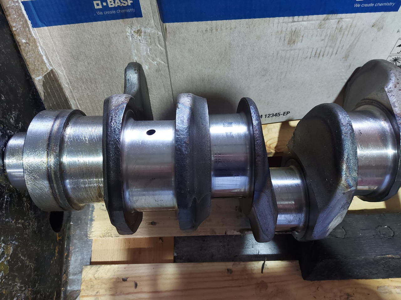 Mercedes Crankshaft OM473 Euro 6 - Väntvõll: pilt 3 Mercedes Crankshaft OM473 Euro 6 - Väntvõll: pilt 3