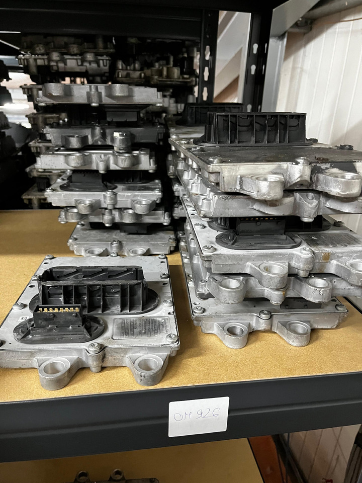 Mercedes ECU PLD OM926 - Mootori juhtimisseade: pilt 3 Mercedes ECU PLD OM926 - Mootori juhtimisseade: pilt 3
