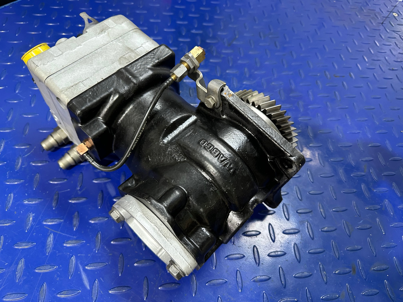Mercedes Atego 3 Euro 6 Wabco Air Compressor A0011307615 - Varuosa - Veoauto: pilt 2 Mercedes Atego 3 Euro 6 Wabco Air Compressor A0011307615 - Varuosa - Veoauto: pilt 2