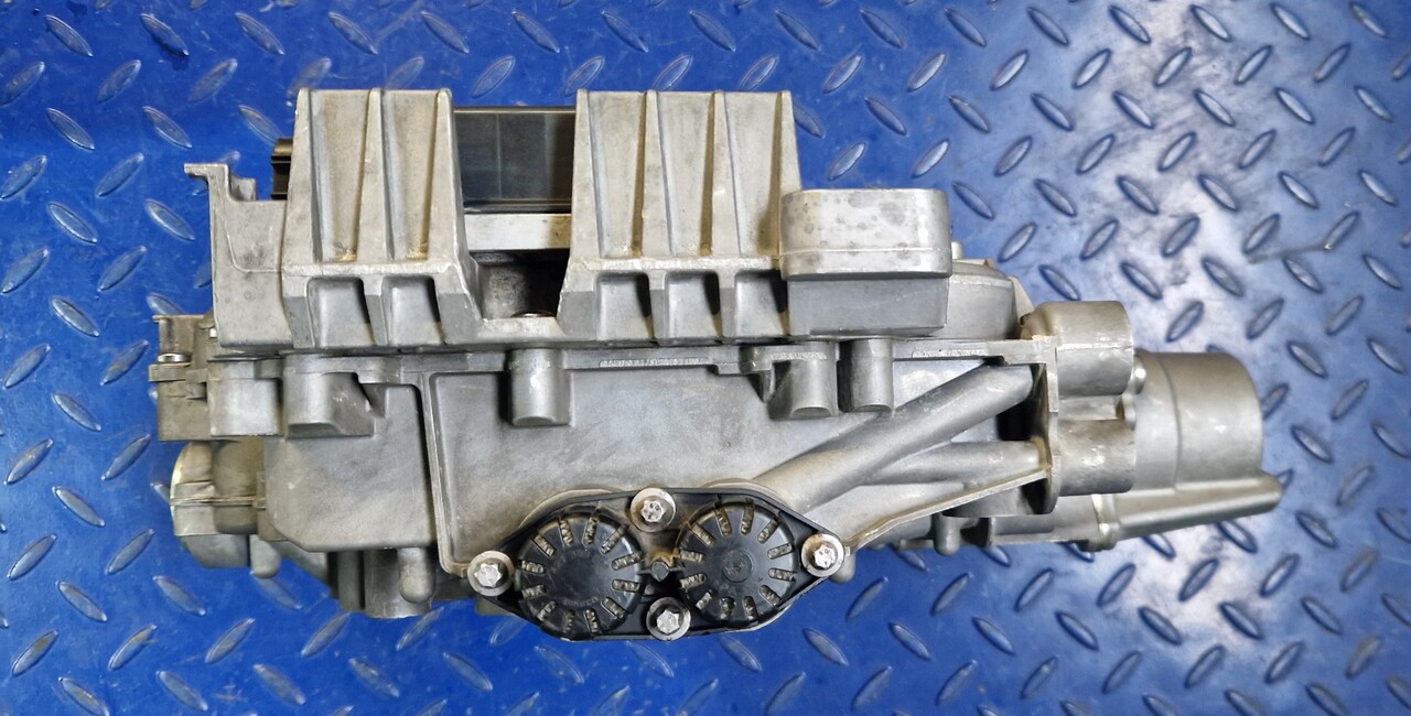 Mercedes MB Actros MP4 transmission shifting cylinder A9602603863 - Varuosa - Muu seadmestik: pilt 3 Mercedes MB Actros MP4 transmission shifting cylinder A9602603863 - Varuosa - Muu seadmestik: pilt 3