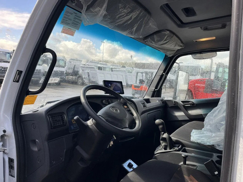 Mercedes-Benz Accelo 815 4x2 Garbage Compactor (2 units) Accelo 815 4x2 Garbage Compactor (2 units) liising Mercedes-Benz Accelo 815 4x2 Garbage Compactor (2 units) Accelo 815 4x2 Garbage Compactor (2 units): pilt 17 Mercedes-Benz Accelo 815 4x2 Garbage Compactor (2 units) Accelo 815 4x2 Garbage Compactor (2 units) liising Mercedes-Benz Accelo 815 4x2 Garbage Compactor (2 units) Accelo 815 4x2 Garbage Compactor (2 units): pilt 17