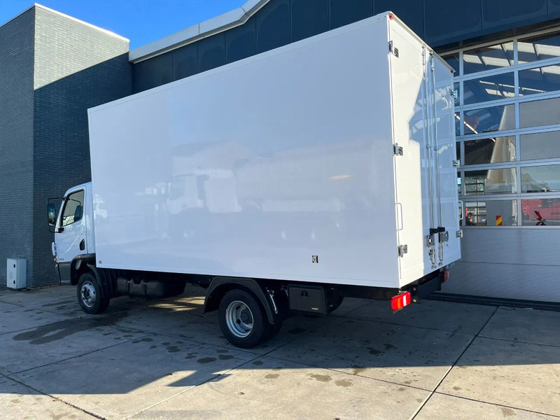 Mercedes-Benz Accelo 915 4x2 Closed Cargo Truck - Kasti veoauto: pilt 3 Mercedes-Benz Accelo 915 4x2 Closed Cargo Truck - Kasti veoauto: pilt 3