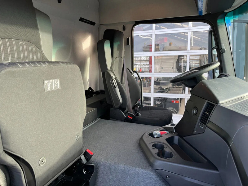 Mercedes-Benz Arocs 3340 A 6x6 Cargo Truck liising Mercedes-Benz Arocs 3340 A 6x6 Cargo Truck: pilt 14