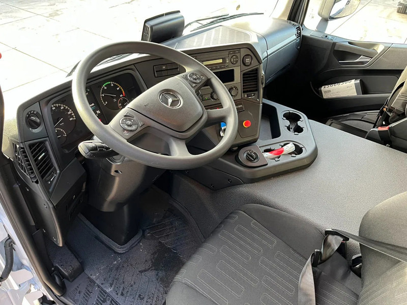 Mercedes-Benz Arocs 3340 A 6x6 Cargo Truck liising Mercedes-Benz Arocs 3340 A 6x6 Cargo Truck: pilt 10