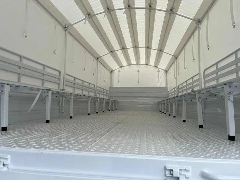 Mercedes-Benz Arocs 3340 A 6x6 Cargo Truck liising Mercedes-Benz Arocs 3340 A 6x6 Cargo Truck: pilt 17