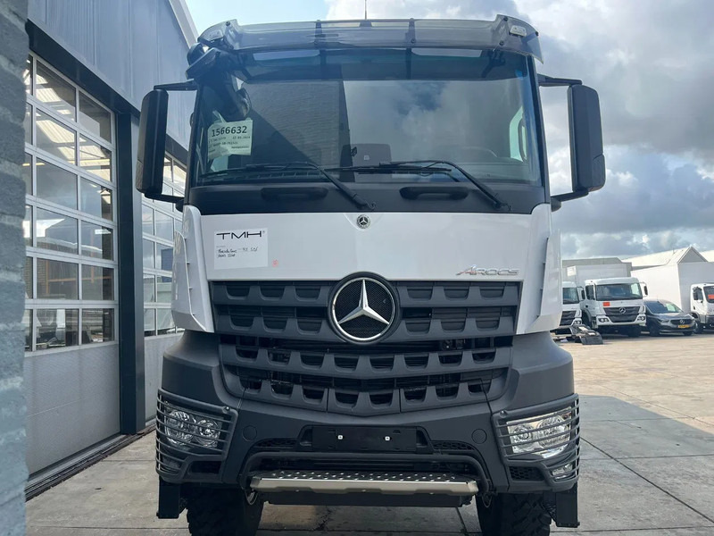 Mercedes-Benz Arocs 3340 A 6x6 Cargo Truck - Tent veoauto: pilt 4 Mercedes-Benz Arocs 3340 A 6x6 Cargo Truck - Tent veoauto: pilt 4