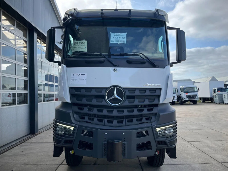 Mercedes-Benz Arocs 4058 AS 6x6 Tractor Head 180T Push Pull EURO-5 - Sadulveok: pilt 4 Mercedes-Benz Arocs 4058 AS 6x6 Tractor Head 180T Push Pull EURO-5 - Sadulveok: pilt 4