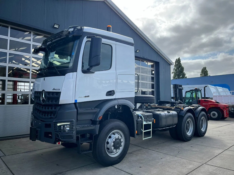 Mercedes-Benz Arocs 4058 AS 6x6 Tractor Head 180T Push Pull EURO-5 - Sadulveok: pilt 1 Mercedes-Benz Arocs 4058 AS 6x6 Tractor Head 180T Push Pull EURO-5 - Sadulveok: pilt 1