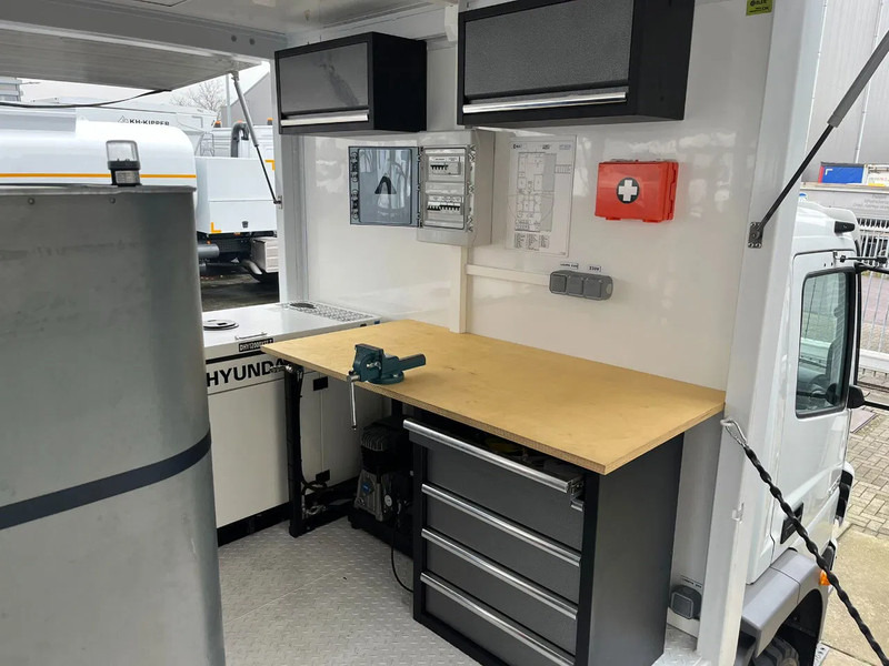 Mercedes-Benz Atego 1725 A 4x4 Service Truck liising Mercedes-Benz Atego 1725 A 4x4 Service Truck: pilt 17