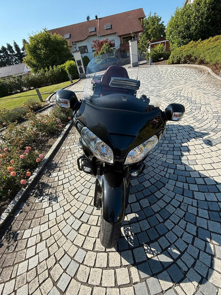 Honda GL1800 SC47*Krossline*Audio*Wilbers*SR Racing - Mootorratas: pilt 2 Honda GL1800 SC47*Krossline*Audio*Wilbers*SR Racing - Mootorratas: pilt 2