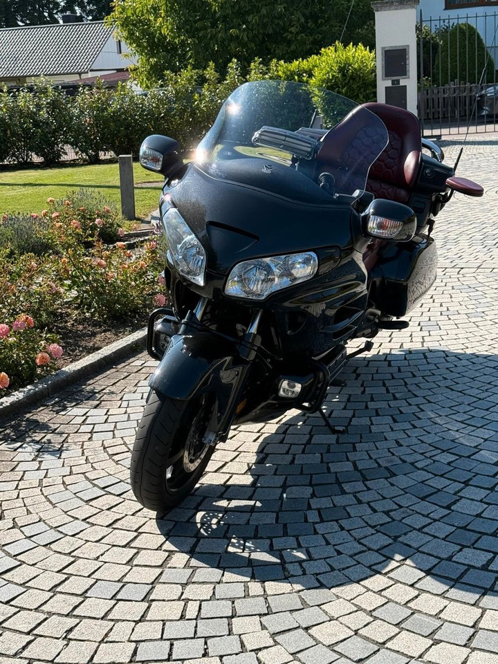 Honda GL1800 SC47*Krossline*Audio*Wilbers*SR Racing - Mootorratas: pilt 1 Honda GL1800 SC47*Krossline*Audio*Wilbers*SR Racing - Mootorratas: pilt 1