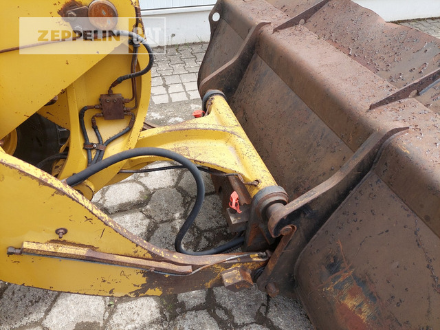 Rataslaadur Cat 908M: pilt 9