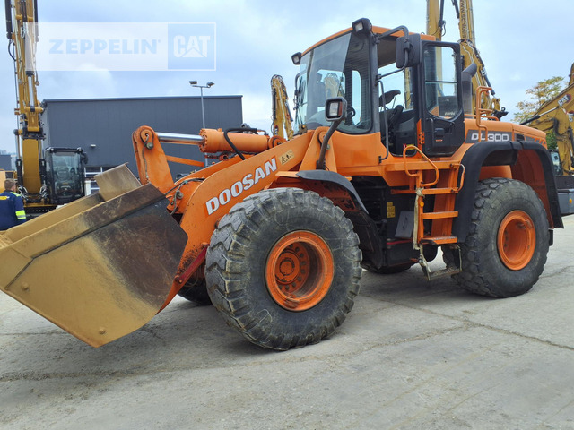 Doosan DL300 - Rataslaadur: pilt 2 Doosan DL300 - Rataslaadur: pilt 2