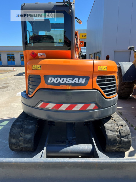 Doosan DX63-3 - Miniekskavaator: pilt 2 Doosan DX63-3 - Miniekskavaator: pilt 2