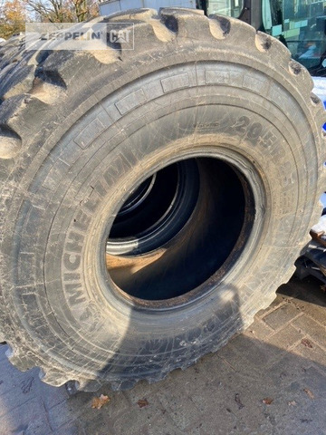 Michelin 4x 20.5R25XHA - Rehv - Ehitusmasinad: pilt 2 Michelin 4x 20.5R25XHA - Rehv - Ehitusmasinad: pilt 2