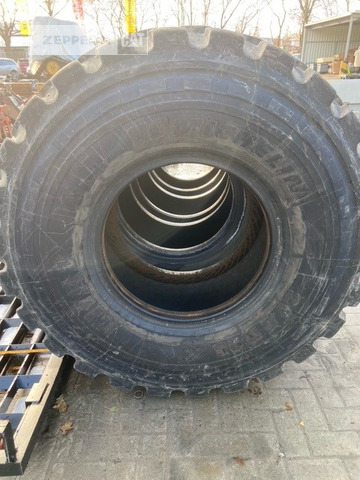 Michelin 4x 20.5R25XHA - Rehv - Ehitusmasinad: pilt 3 Michelin 4x 20.5R25XHA - Rehv - Ehitusmasinad: pilt 3