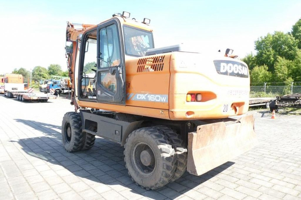 Doosan Mobilbagger DX 160 Mobilbagger - Ratastel ekskavaator: pilt 4 Doosan Mobilbagger DX 160 Mobilbagger - Ratastel ekskavaator: pilt 4