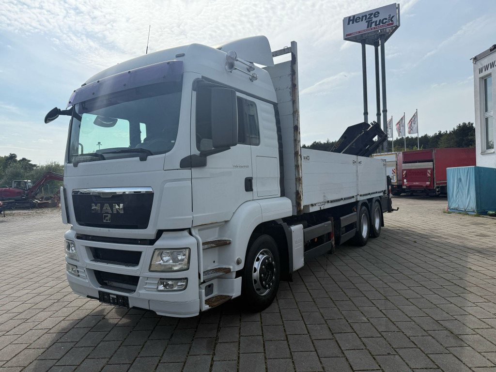 MAN TG-S 26.440 6x4 Pritsche Heckkran PK 27002+Funk - Madelveok/ Platvormveok, Kraanaga veoauto: pilt 1 MAN TG-S 26.440 6x4 Pritsche Heckkran PK 27002+Funk - Madelveok/ Platvormveok, Kraanaga veoauto: pilt 1