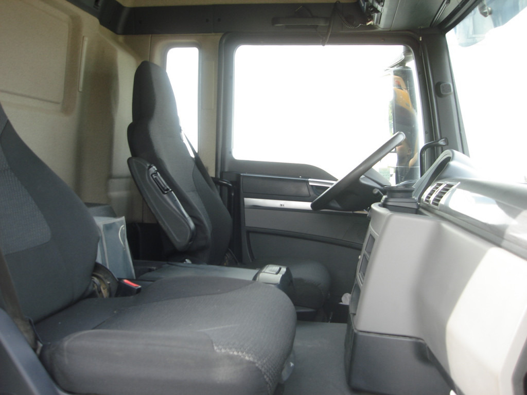 MAN TG-S 35.460 8x6 4 Achs Muldenkipper Meiller 18m³ - Kallur: pilt 4 MAN TG-S 35.460 8x6 4 Achs Muldenkipper Meiller 18m³ - Kallur: pilt 4