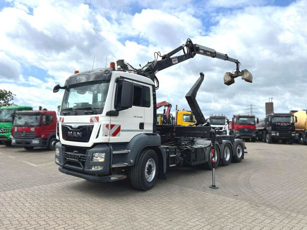 MAN TG-S 35.480 8x4 BL Abrollkipper mit Kran Penz-15 - Konkstõstukiga veoauto, Kraanaga veoauto: pilt 3 MAN TG-S 35.480 8x4 BL Abrollkipper mit Kran Penz-15 - Konkstõstukiga veoauto, Kraanaga veoauto: pilt 3