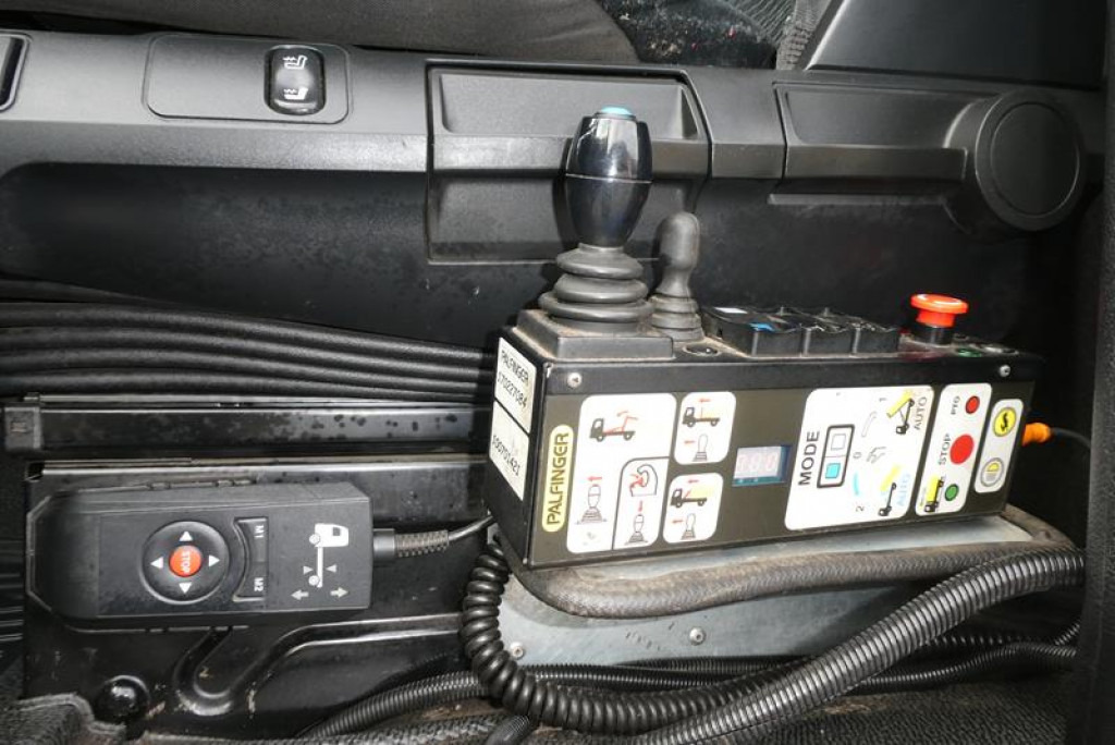 MERCEDES-BENZ Actros neu 2546 L 6x2 Abrollkipper Lenk-Lift Achse - Konkstõstukiga veoauto: pilt 4 MERCEDES-BENZ Actros neu 2546 L 6x2 Abrollkipper Lenk-Lift Achse - Konkstõstukiga veoauto: pilt 4