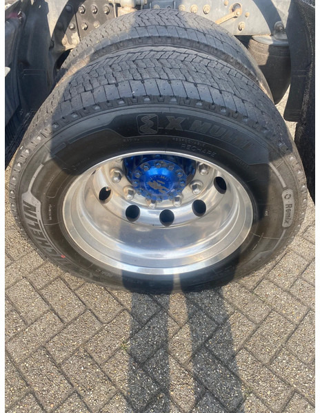 Michelin 355/50x22,5 - 2 stuks en 295/60x22,5 - 4 stuks - Rehv - Veoauto: pilt 5 Michelin 355/50x22,5 - 2 stuks en 295/60x22,5 - 4 stuks - Rehv - Veoauto: pilt 5