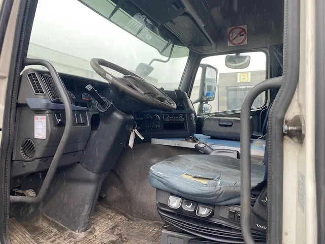 Volvo FM 400 globetrotter trekker - Sadulveok: pilt 5 Volvo FM 400 globetrotter trekker - Sadulveok: pilt 5